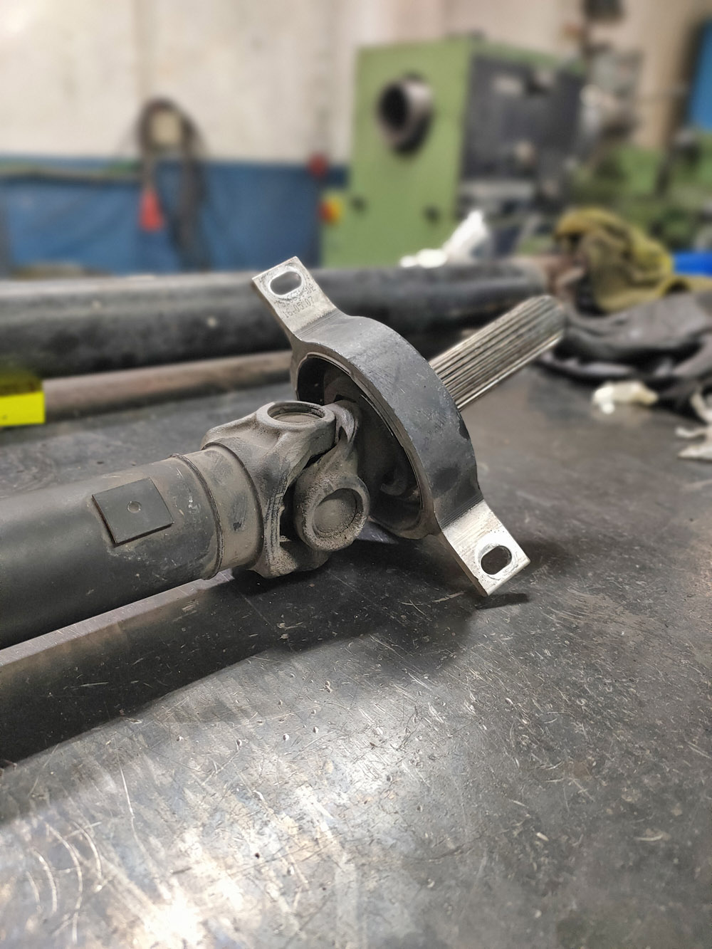 REPARACIÓN Y MANTENIMIENTO DE CARDANES